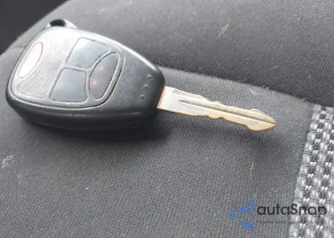 2011 Jeep Compass из США, поврежденный, VIN 1J4NT1FA3BD236487